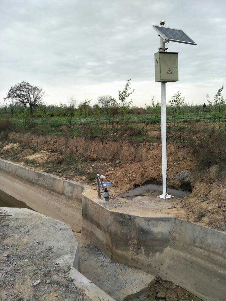 太陽(yáng)能供電超聲波明渠流量計(jì)